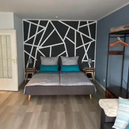 Gemuetliche Im Lotsenviertel * كوكسهافن